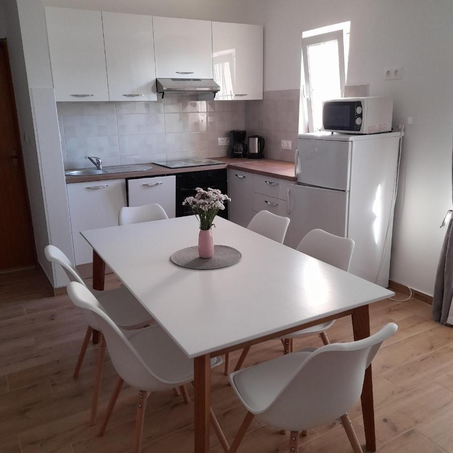 ביוגראד נה מורו Apartments Filipovic מראה חיצוני תמונה