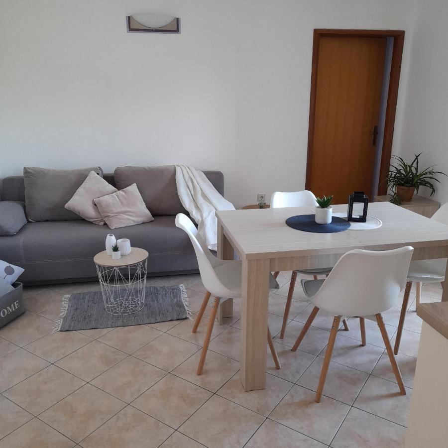 ביוגראד נה מורו Apartments Filipovic מראה חיצוני תמונה
