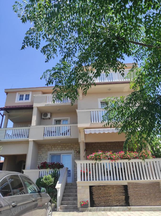 ביוגראד נה מורו Apartments Filipovic מראה חיצוני תמונה